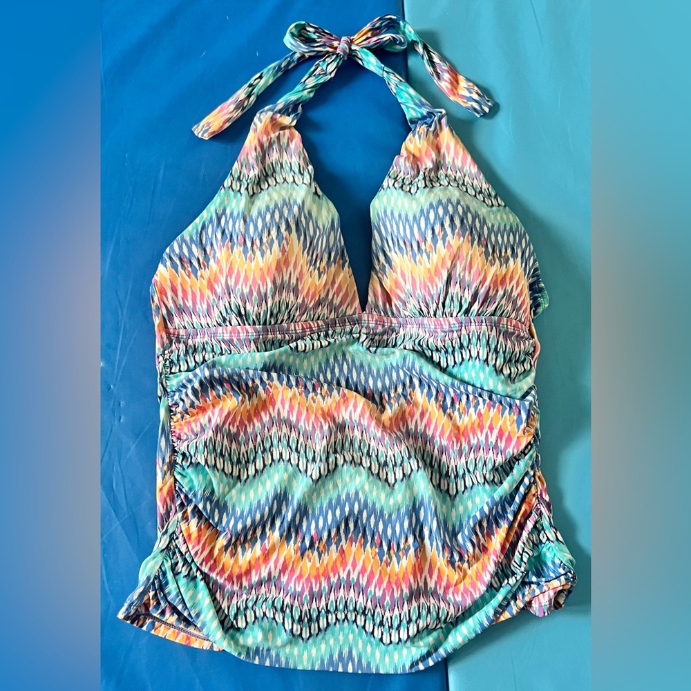 2/$13 La Blanca women swim Adjustable Halter top size 10